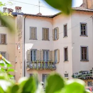 casa-di-sofia-citt-alta.italymilanhotels.net/